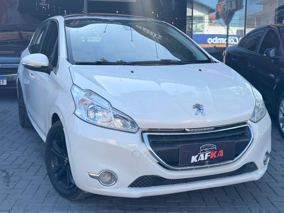 PEUGEOT 208 1.6 GRIFFE 16V FLEX 4P AUTOMÁTICO
